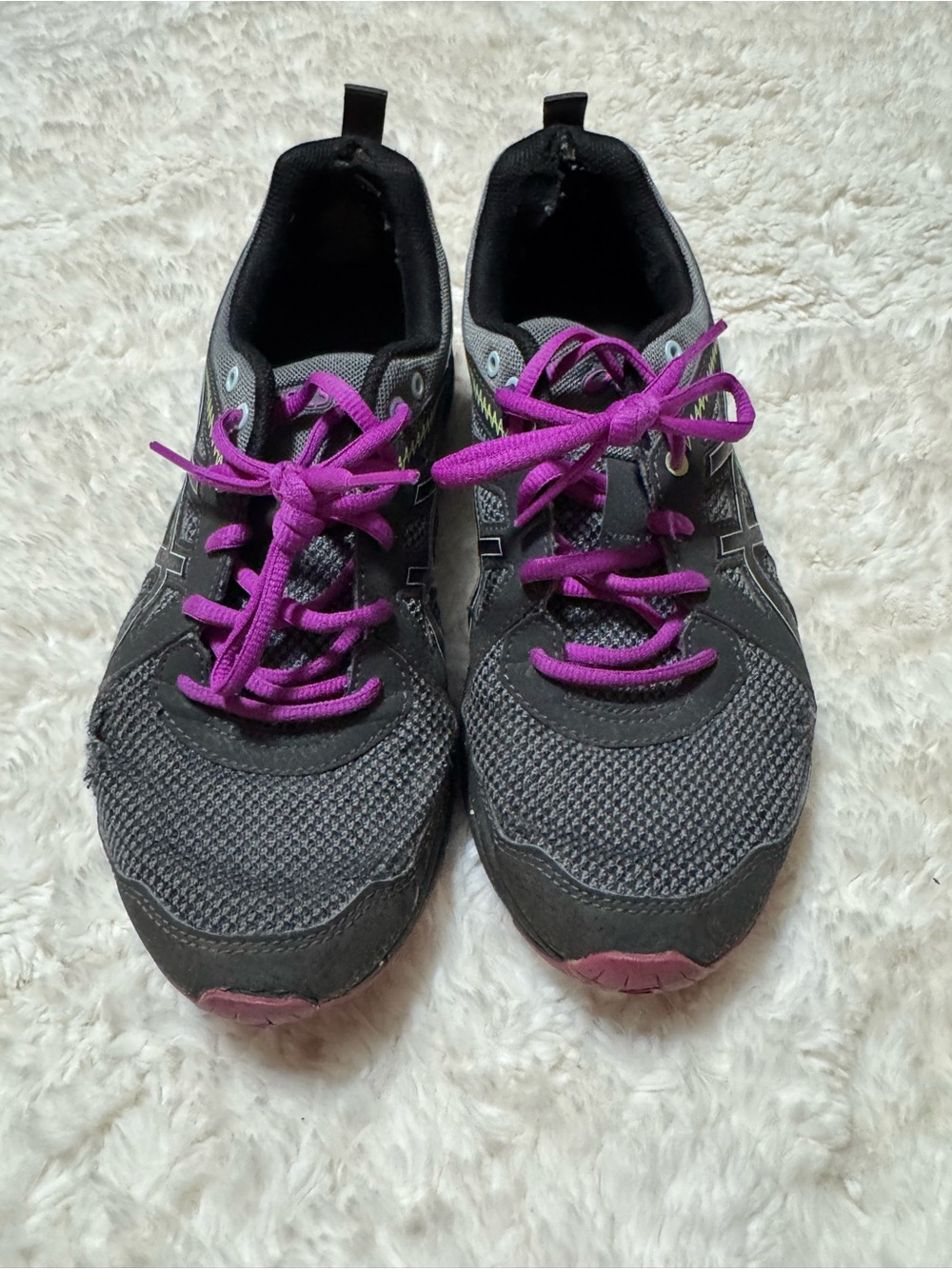 Preloved asics Torrance Trail sneakers women’s size 9.5